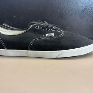 New Without Box Men’s Vans Skate Authentic Black Suede Sneakers Size Men 12.